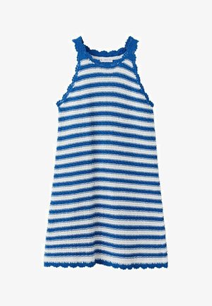 Bezrukávové pletené šaty s vodorovnými modrými a bielymi pruhmi a vlnitými lemami na výstrihu, pazuchách a leme.