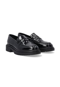 Schwarze Lackleder-Slipper mit runder Zehenform, dekorativem Riemen und dicker Gummisohle mit strukturiertem Profil für besseren Grip.