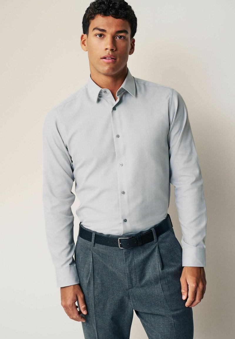 Next  SLIM FIT  szary