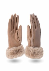 Un paio di guanti invernali beige con polsini in pelliccia, uno con palmo in suede e l'altro con retro in pelle liscia con cuciture decorative.
