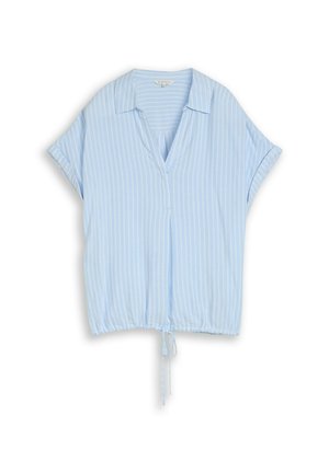 Hellblaue Bluse mit kurzen Ärmeln, weißen vertikalen Streifen, Kragen, V-Ausschnitt und Kordelzug am Saum.