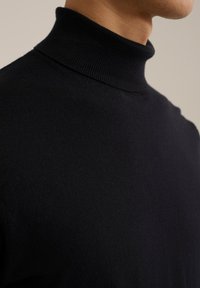 Thumbnail Image 4