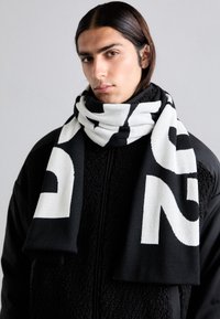 Scarf - black