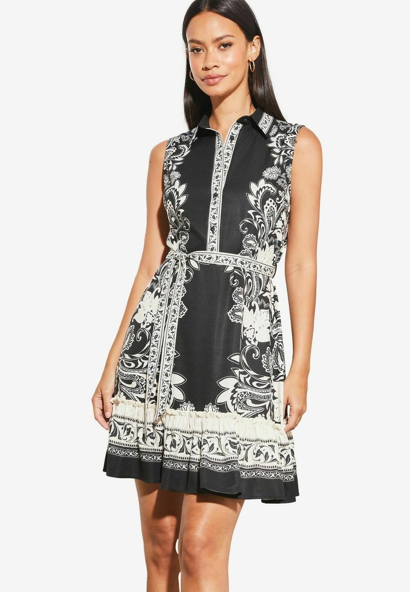 forest green pants outfit