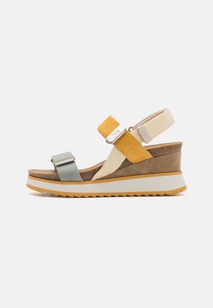 Sandalias con plataforma - yellow