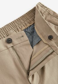 Next SLIM FIT ELASTICATED WAIST - Pantaloni - stone