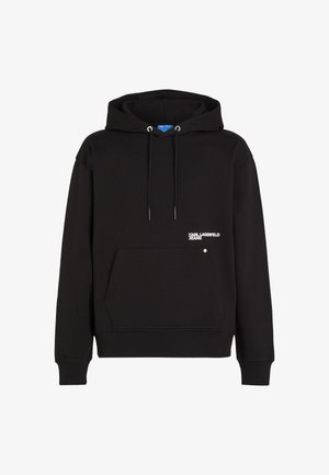 Fekete kapucnis pulóver elülső zsebből, kapucnihoz húzózsinórral, és kicsi fehér "Karl Lagerfeld Jeans" logóval az elülső jobb oldalon.