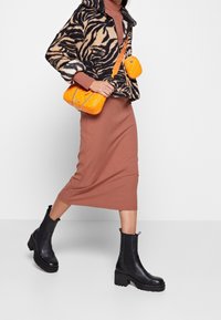 Monki Fleecetrøjer - beige