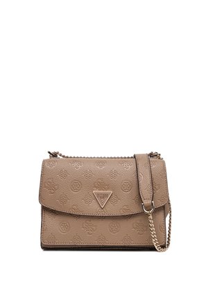 Borsa a tracolla in ecopelle beige con motivi a logo in rilievo, chiusura a patta, tracolla in catena dorata e accento a triangolo con logo.