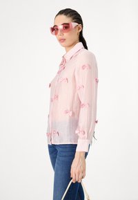 Sister Jane BERTIE SHIRT - Bluza z gumbi - pink