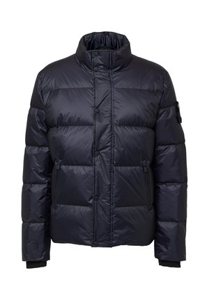 Giacca a vento in blu navy con colletto alto, chiusura a bottoni, due tasche con zip e un design trapuntato su tutta la superficie.