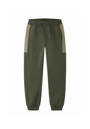 Pantalon de jogging vert olive avec panneaux latéraux marron clair, taille élastique avec cordons et poignets élastiques aux chevilles.