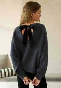 Next REGULAR FIT  - Pullover - charcoal grey