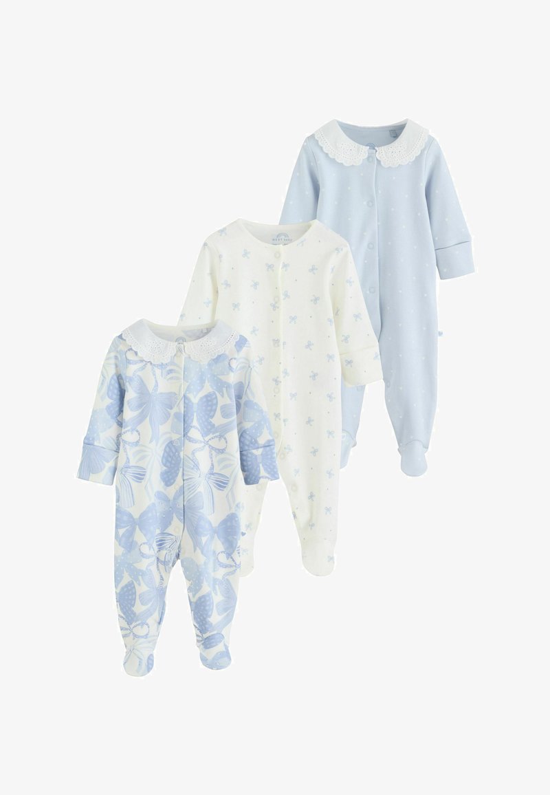 Drei Baby-Strampler: einer mit einem blauen und weißen Blumenmuster, einer in einfarbigem Hellgelb mit kleinen blauen Schleifen und einer mit einem blassen blauen Tupfenmuster. Alle haben weiße Kragen.