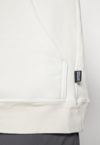 Patagonia UNITY FITZ UPRISAL HOODY UNISEX - Majica s kapuljačom - birch white