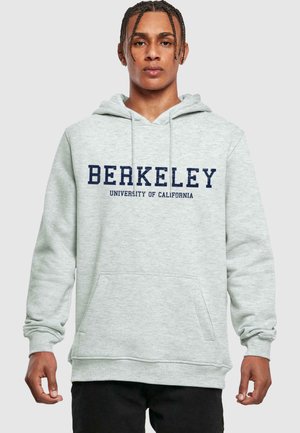 Szary sweatshirt z kapturem, z granatowym napisem "UNIWERSYTET BERKELEY W KALIFORNII" na piersi oraz przednią kieszenią typu kangur.