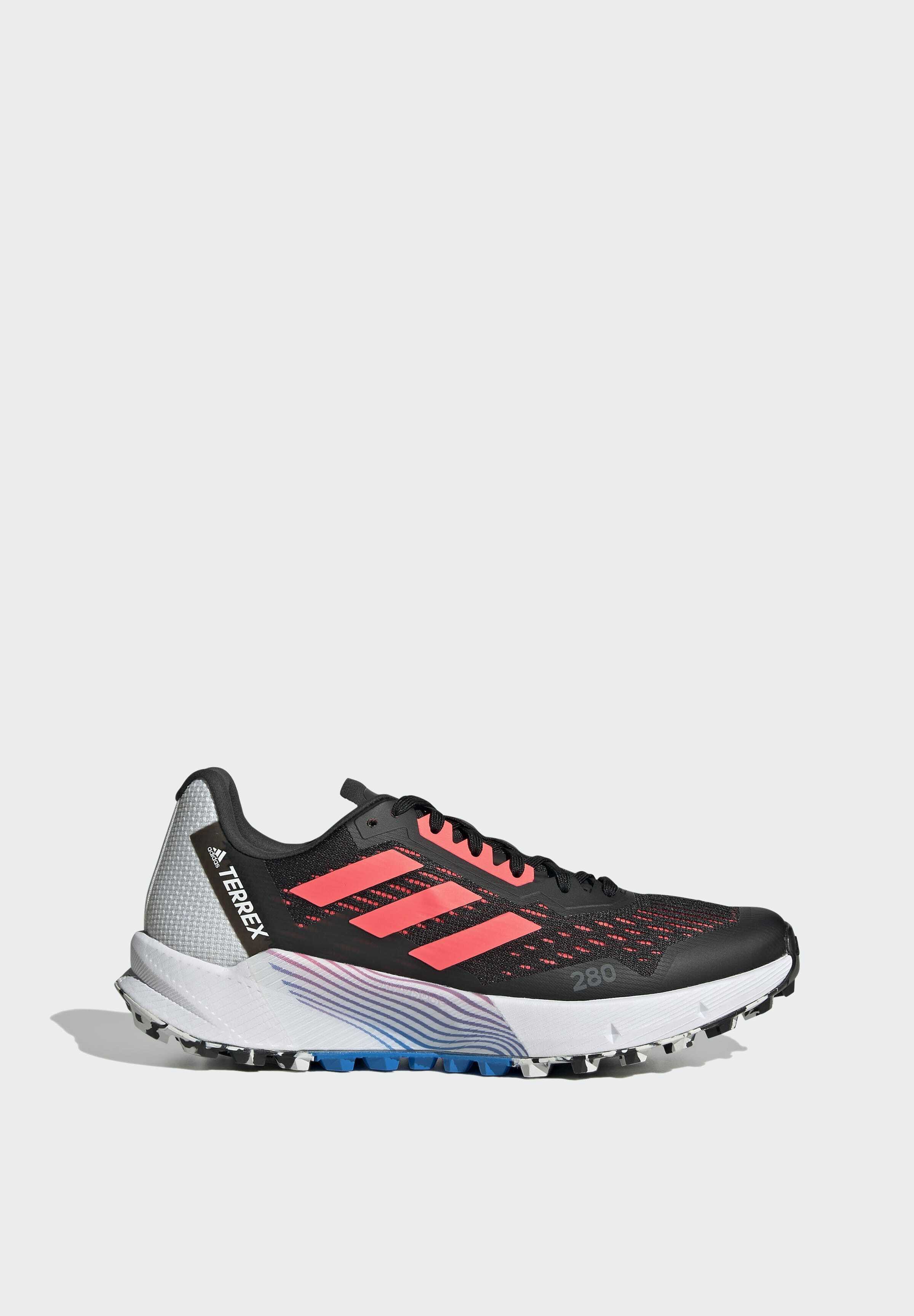 adidas performance trail