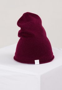 CASH-MERE Čepice - cranberry rot