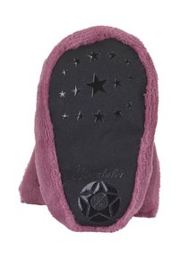 Lila, flauschige Hausschuhe mit einer schwarzen strukturierten Sohle, die mit Sternmustern und einem Logooriginalierung verziert ist. Weiches Material und runde Form für Komfort.