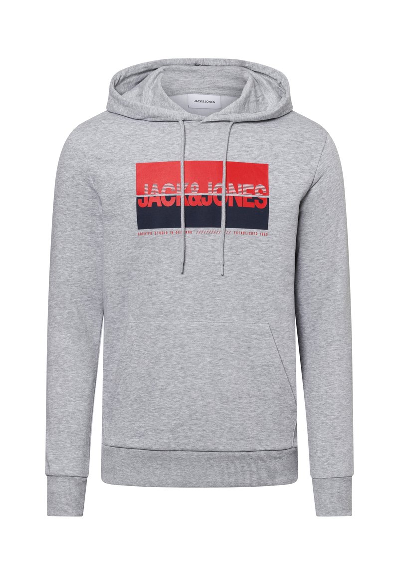 Sudadera con capucha gris hecha de material de forro polar, con un bolsillo canguro en la parte frontal y un gráfico de logo en rojo y azul marino.