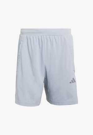 Světle modré atletické šortky z měkké látky, s elastickým pasem, bočními kapsami a šedým logem Adidas na dolní levé straně nohavice.