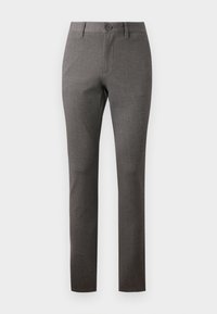 Pantalones grises con una tela texturizada, corte recto, bolsillos delanteros y cierre de botón único en la cintura.