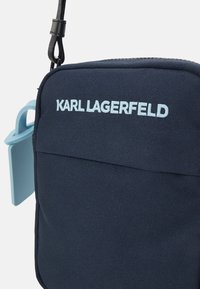 KARL LAGERFELD K/PASS - Taška s příčným popruhem - black iris