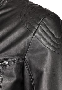Mustang Lederjacke - black