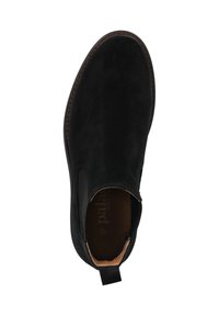 Botín Chelsea de ante negro sin cordones, con puntera redonda, paneles laterales elásticos, lengüeta marrón y borde de suela cosido en marrón.