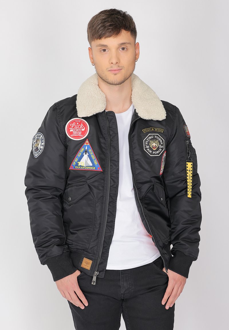 TOP GUN MIT KUNSTFELLKRAGEN - Vinterjacka - black