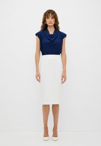 adL WITH BACK ZIPPER - Pouzdrová sukně - beige