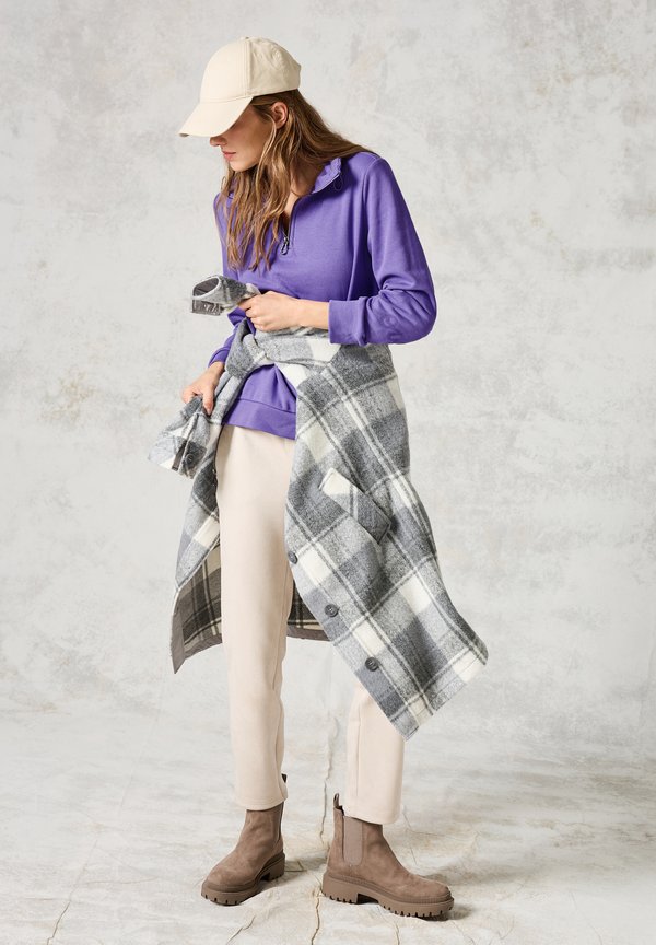 MIT STICKEREI - Sweatshirt - lila