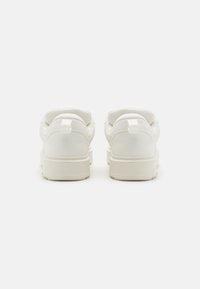 Call it Spring NAMURA B.E.D FOAM - Skate shoes - white