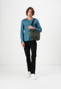 TOM TAILOR SERAFINO - Pikkade varrukatega topp - real teal blue