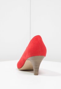 Tamaris Klasické lodičky - light red