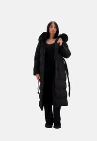 Selezionato, schwarz