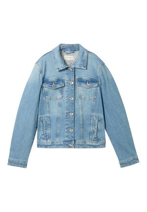 Ljust blå denimjacka med långa ärmar, knappstängning fram, två bröstfickor och en klassisk krage. Har en lätt urblekt textur.