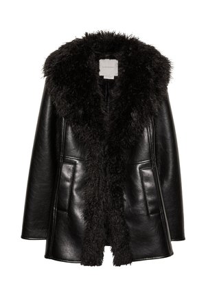 Schwarzer Leder-Mantel mit einem strukturierten, flauschigen Kragen und vorderen Taschen, gestaltet mit einer glatten Oberfläche und offenem vorne.