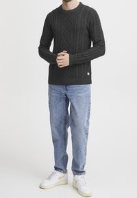 11 Project Strickpullover - grey