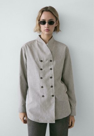 STRIPED FLOWING WITH DETAILS - Skjortebluser - grey