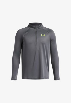 Tmavosivé športové tričko s dlhým rukávom, štvrťovým zipsom a neónovo žltým logom Under Armour na ľavej strane hrude.