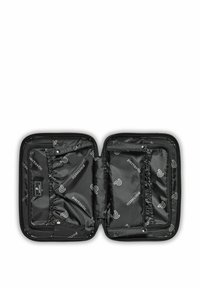 Organizzatore da viaggio nero aperto con molteplici scomparti elastici e con zip, rivestimento interno con logo "pactastic".