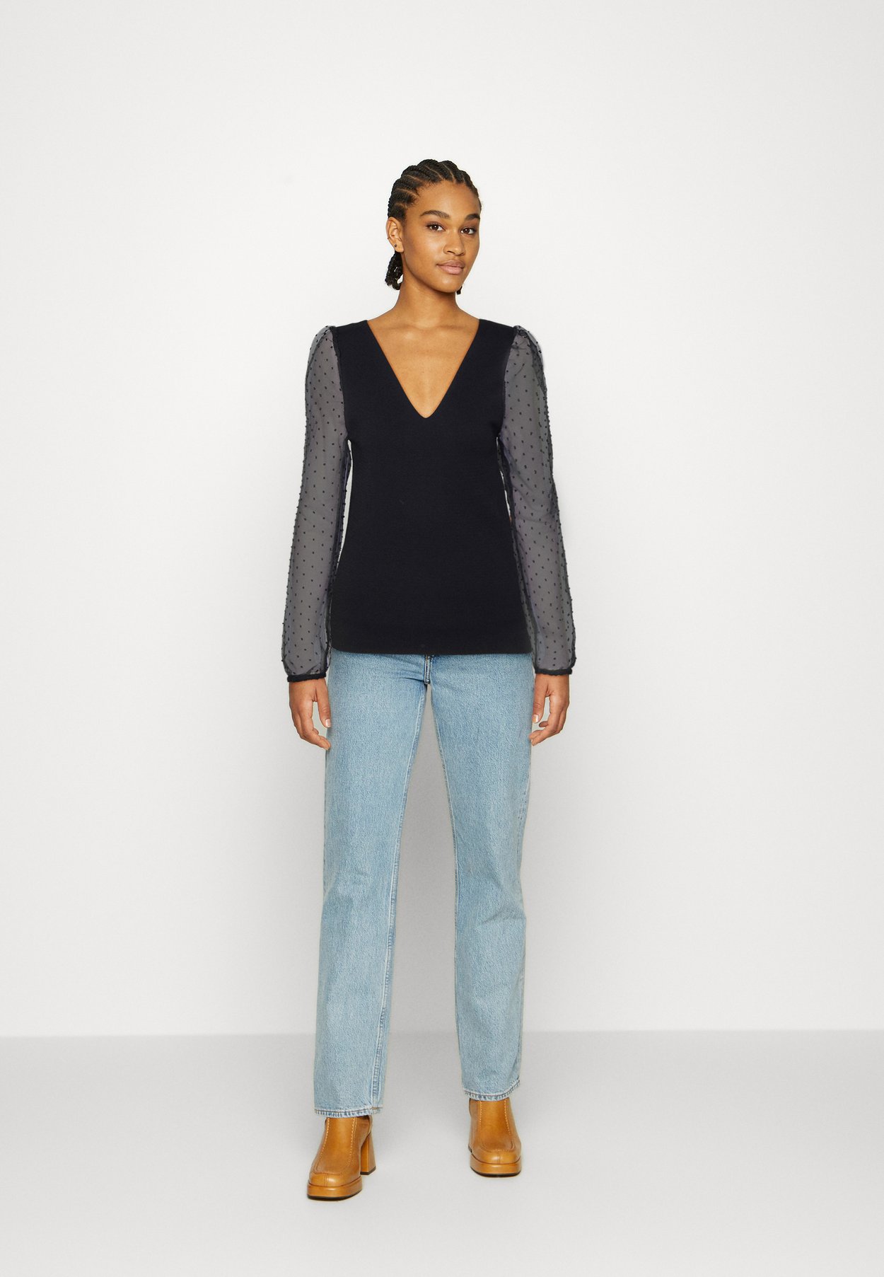 ONLPATSY V NECK