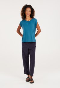 Protest PRTALYSSA - T-shirt con stampa - raku blue