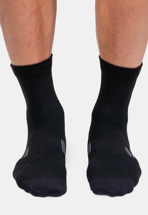 On ULTRALIGHT MID - Sportzoknik - black   white