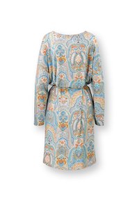 Lichtblauwe jurk met bloemenpatroon, voorzien van lange mouwen, een ronde halslijn en een geplisseerde taille met een bijpassende riem.