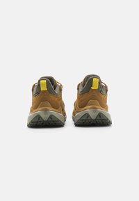 HOKA KAHA 2 LOW GTX - Fjellsko - honey/barley
