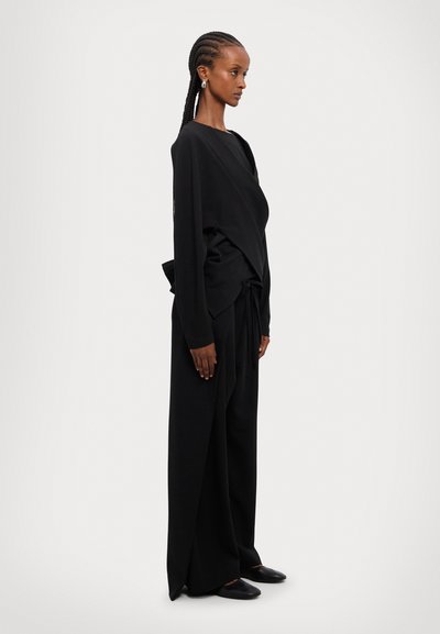 Henrik Vibskov HAZI BLOUSE - Bluză cu mânecă lungă - black