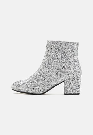 Enkelkaarsjes - silver-coloured