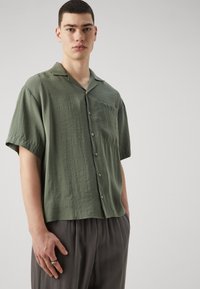 Pier One Vapaa-ajan kauluspaita - khaki